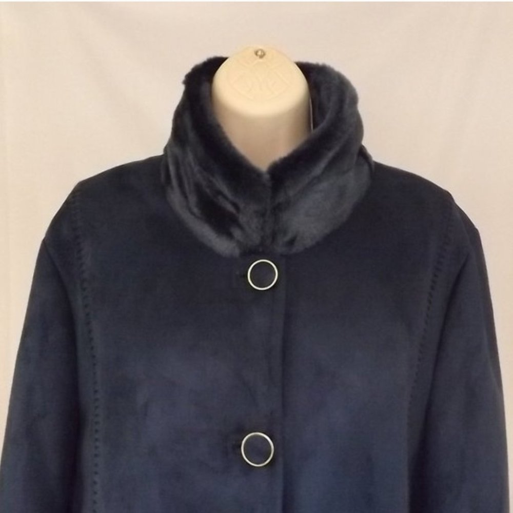 Monterey Bay Navy Blue Faux Suede and Fur Coat, Size M - Picture 2 of 8